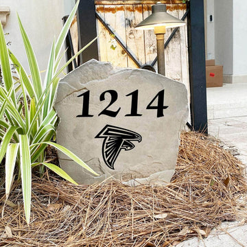 Handcrafted Atlanta Falcons Address Stone proudly made in the USA with deeply engraved house numbers and officially licensed NFL artwork. Available in Sandstone and Greystone finishes for long-lasting outdoor beauty.