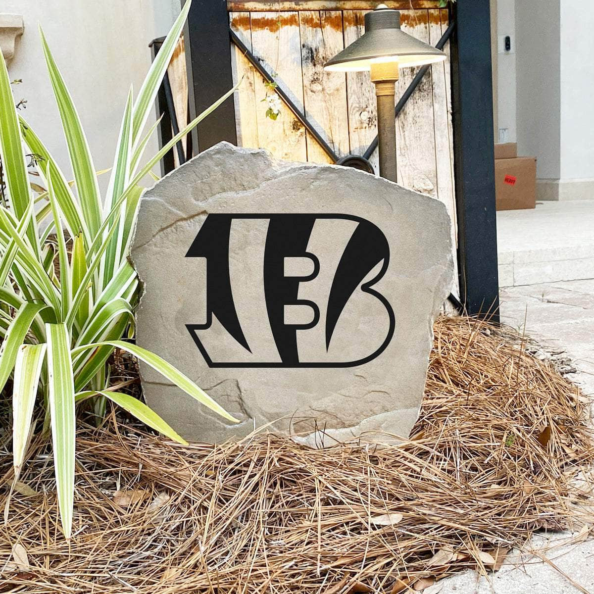 Made in the USA, this Cincinnati Bengals Logo Stone is precision engraved for lasting detail and outdoor durability. Available in Sandstone and Greystone finishes to match any landscape design.
