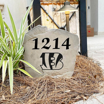 Handcrafted Cincinnati Bengals Address Stone proudly made in the USA with deeply engraved house numbers and officially licensed NFL artwork. Available in Sandstone and Greystone finishes for lasting outdoor beauty.