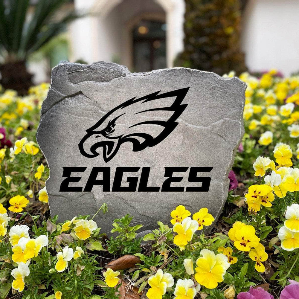 Decorative Philadelphia Eagles Logo Stone with officially licensed team graphics carved directly into the stone surface. Perfect for gardens, patios, fan caves, and entryways, this outdoor décor celebrates Eagles football tradition and team pride.