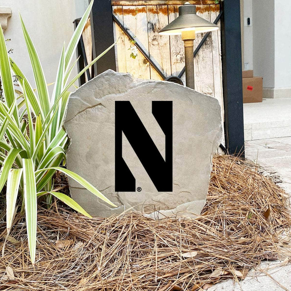 Northwestern University outdoor logo marker designed to celebrate Wildcats tradition while enhancing walkways, flower beds, and residential entryways.

