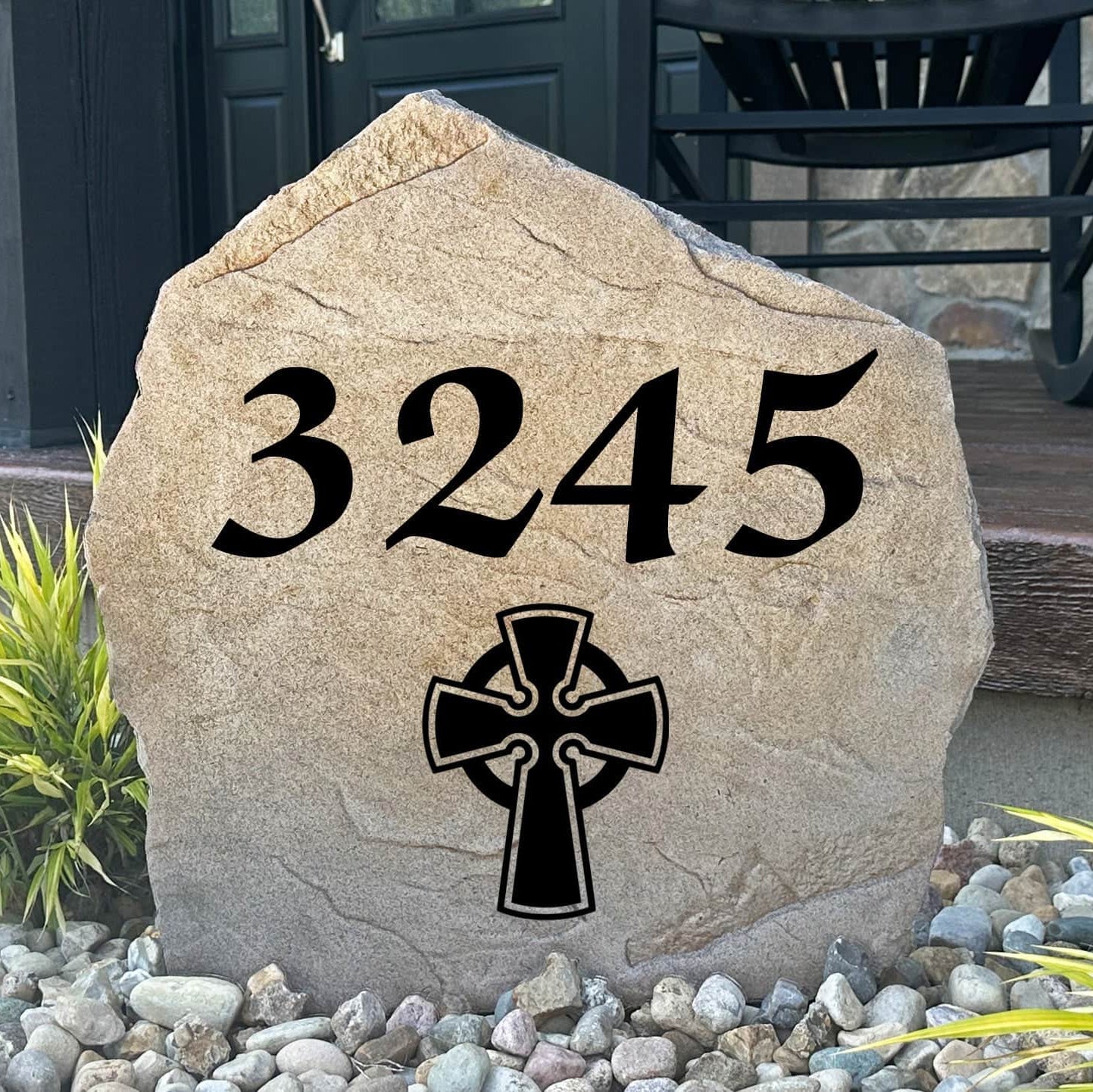 Personalized Celtic Cross Address Stone featuring custom house numbers and a beautifully engraved Celtic cross design. This decorative address marker enhances front yards, gardens, driveways, and entryways with timeless curb appeal.