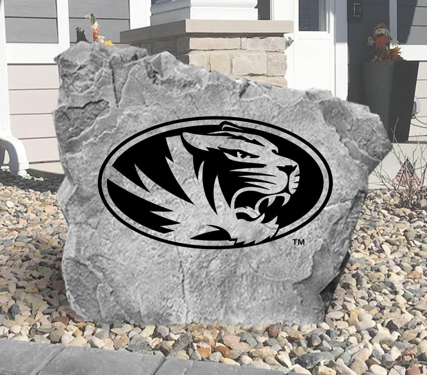 Engraved Missouri logo stone, ideal as a unique outdoor sign or gift.