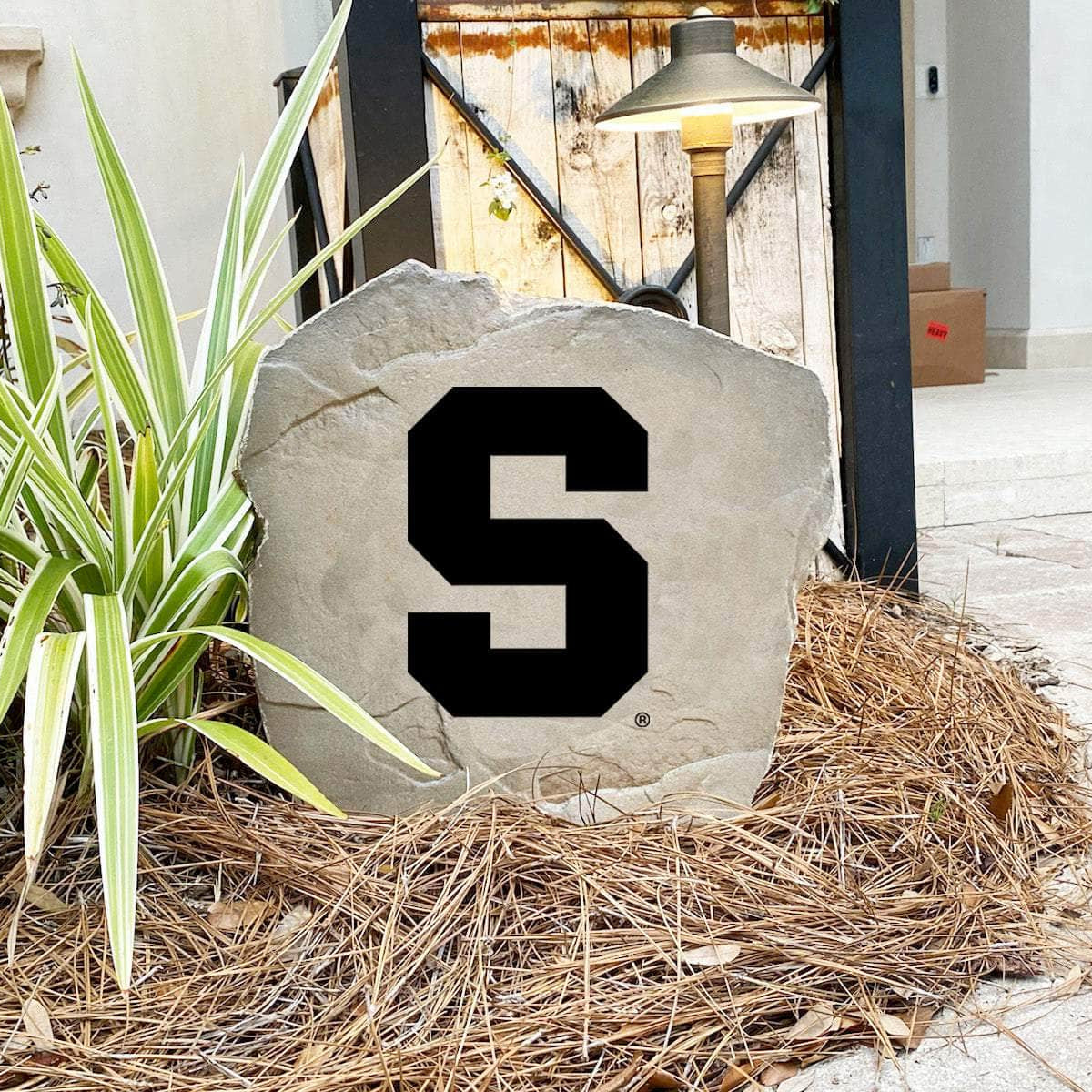 Syracuse University outdoor logo marker designed to celebrate Orange tradition while enhancing flower beds, walkways, front yards, and backyard entertaining spaces.