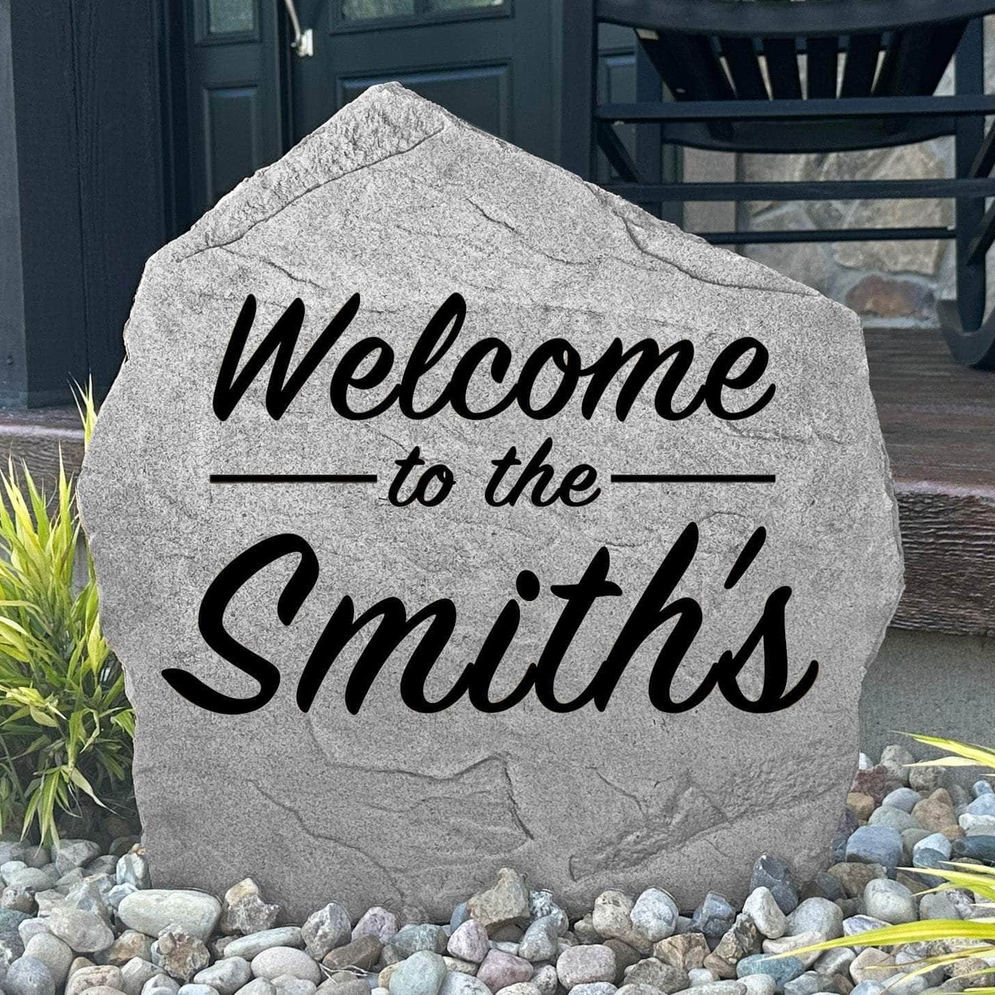 Custom welcome family name plaque crafted from durable concrete, adding timeless charm to front porches, gardens, patios, and walkways.