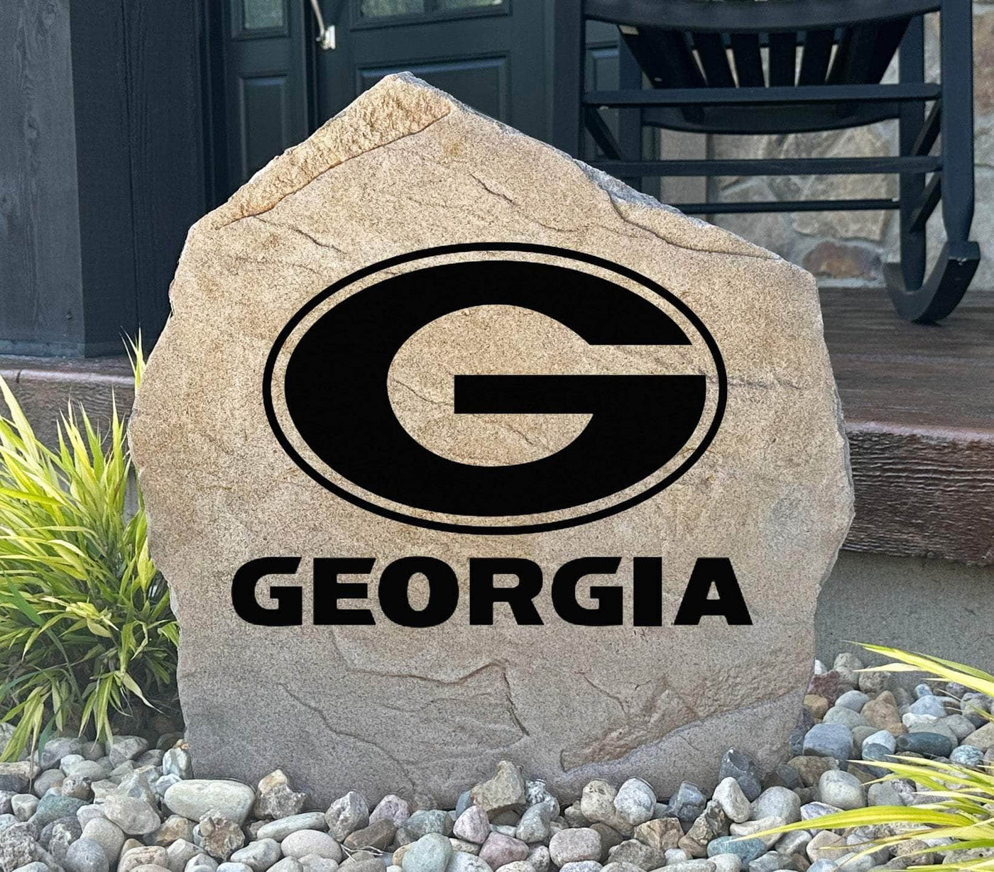 University of Georgia stone with iconic “G” logo