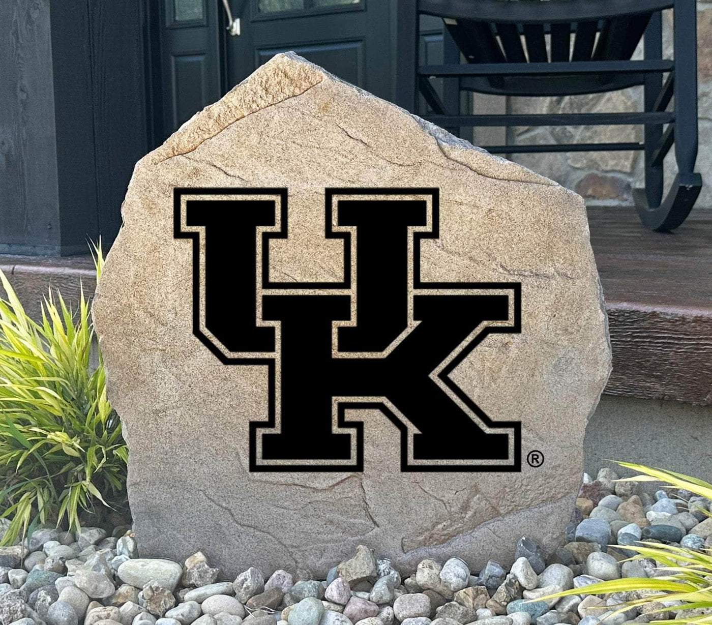 University of Kentucky stone with Wildcats logo for yard decor