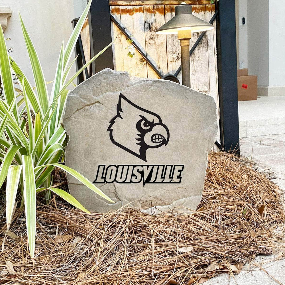 Handcrafted in the USA, this University of Louisville Logo Stone features deep precision engraving and weather-resistant construction. Available in Sandstone and Greystone finishes for lasting outdoor beauty.
