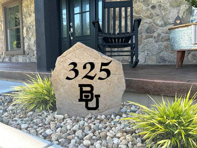 Custom address stone with Baylor logo, great for alumni, students, or supporters.