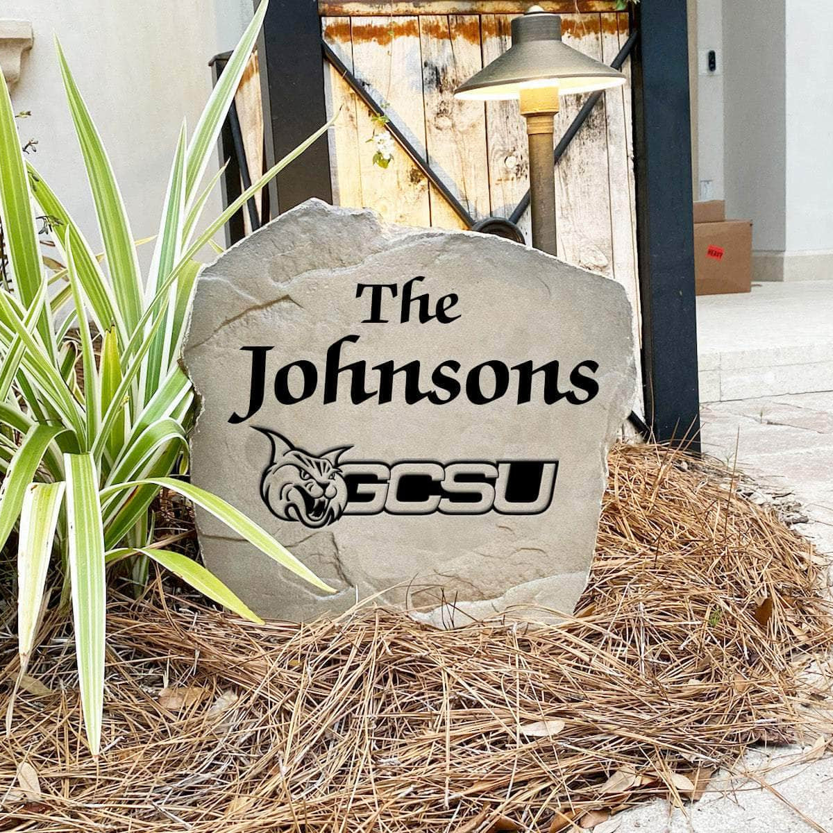 Custom Georgia College last name marker designed to enhance front yards, patios, gardens, and entryways with personalized campus-inspired style.