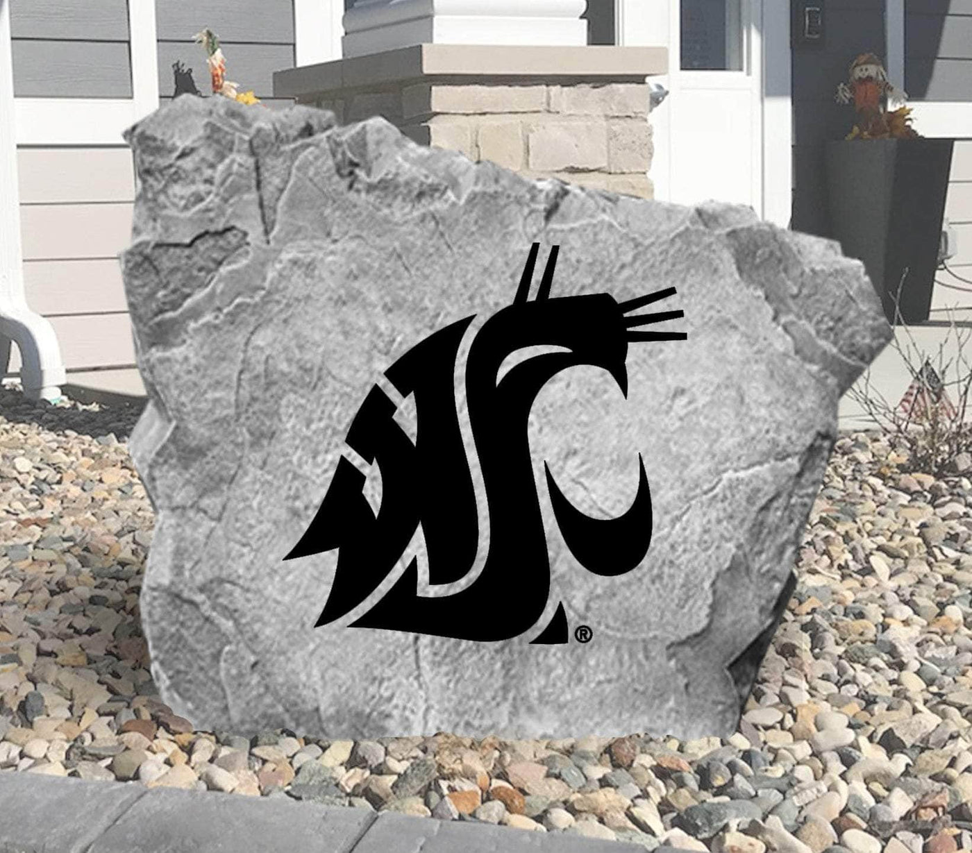 Outdoor decorative rock featuring Washington State University logo