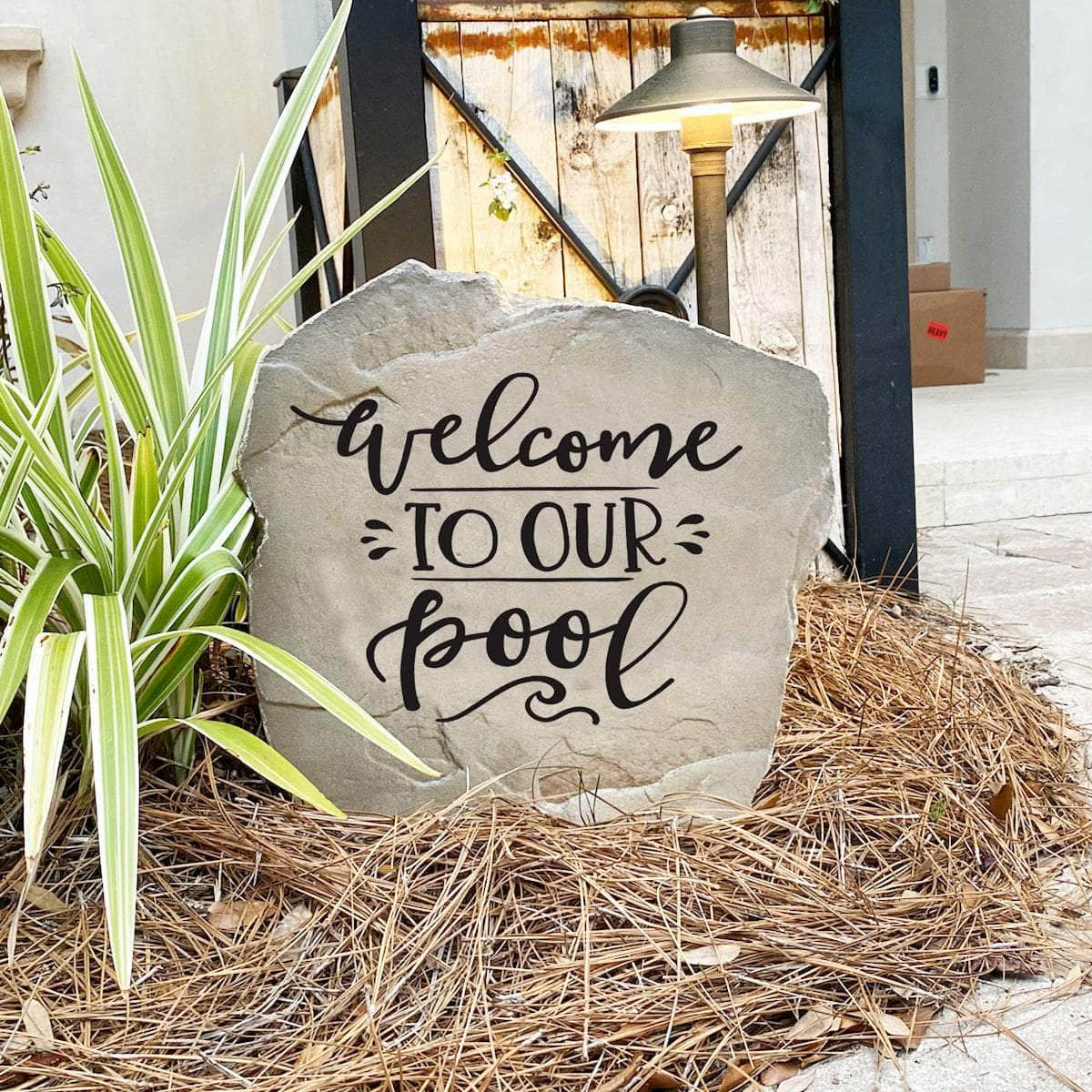 Weather-resistant pool décor monument designed to complement patios, tropical landscaping, sun decks, and outdoor gathering areas with lasting beauty.